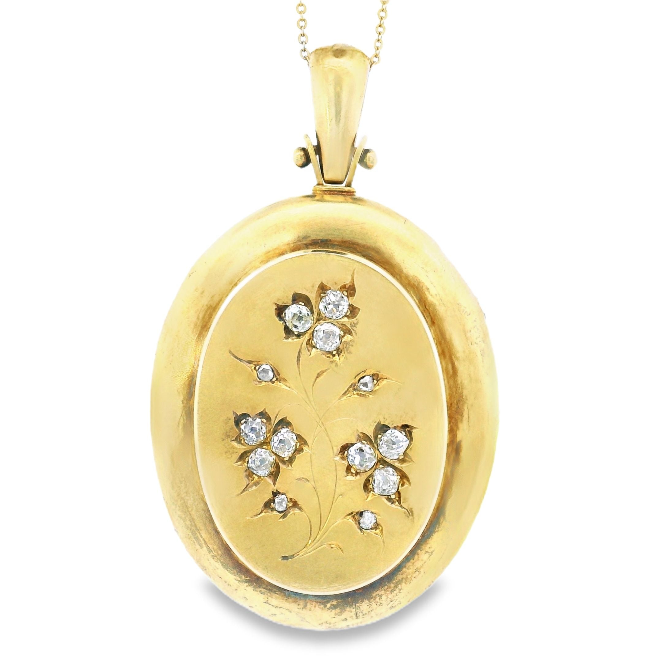 Relicario ovalado de diamantes franceses antiguos en oro amarillo de 18 k
