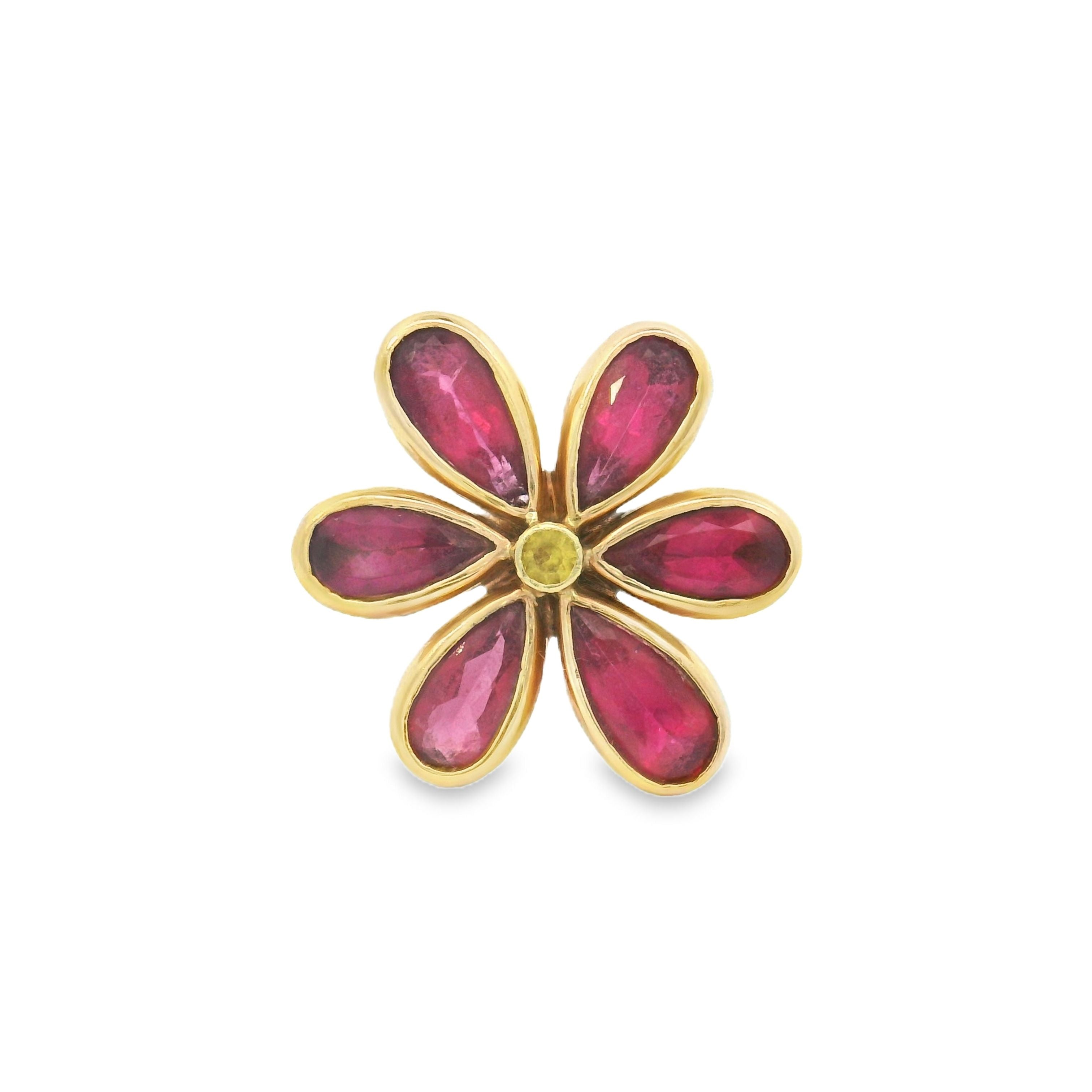 Anillo de oro de 18 quilates con flor de turmalina rosa