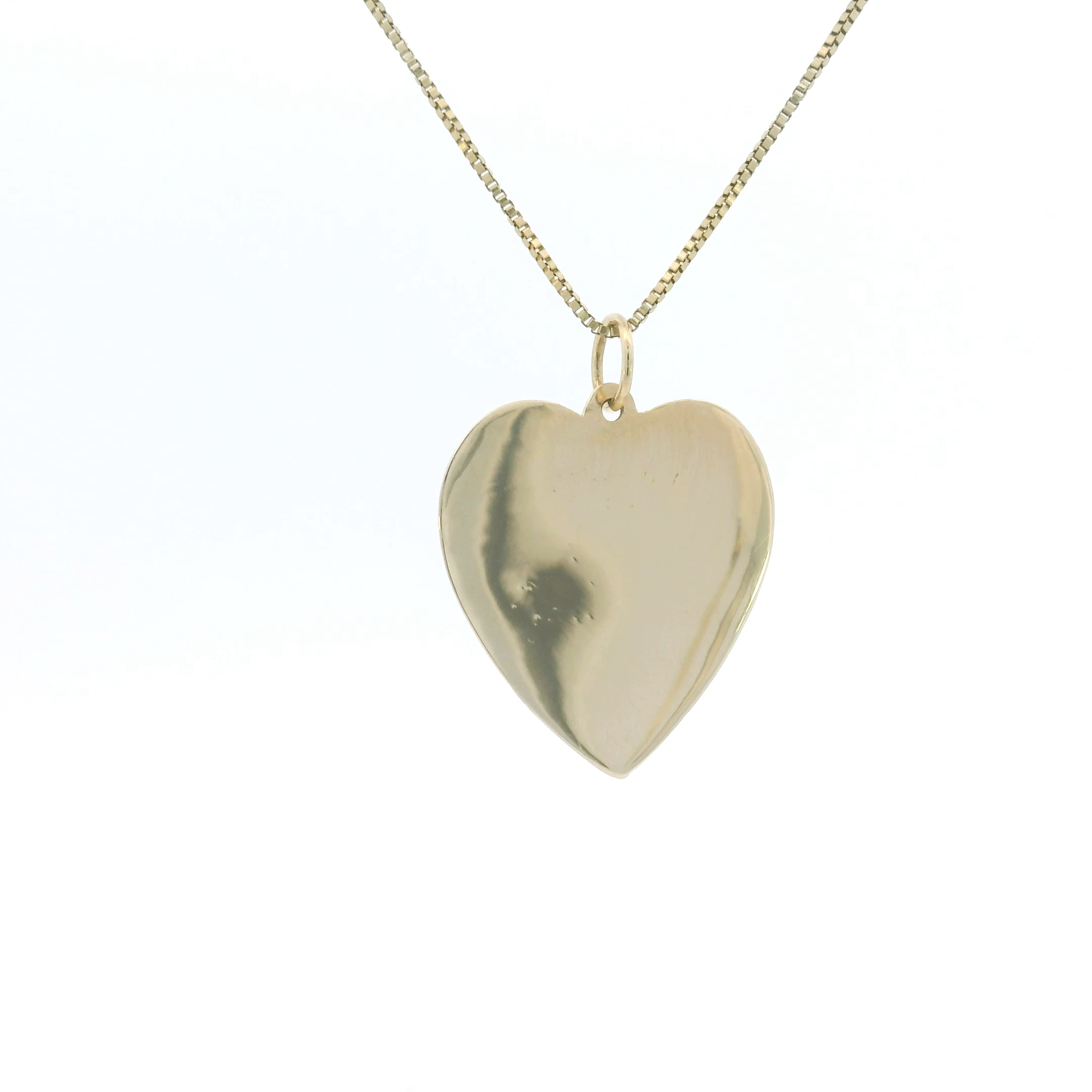 14k Yellow Gold Vintage Engine Turned Diamond Heart Pendant