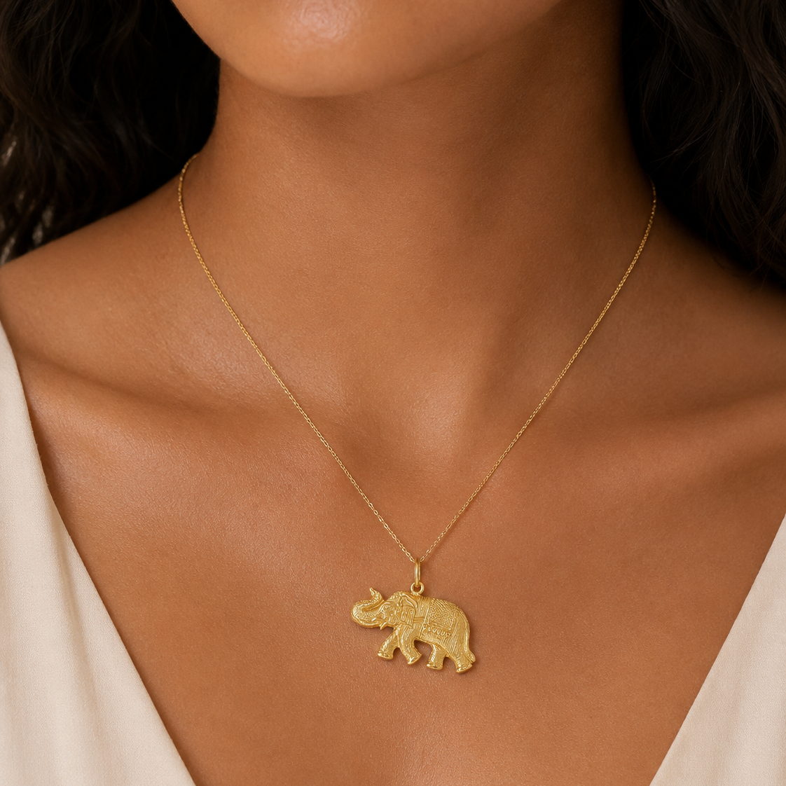 1970s 18k yellow gold elephant charm product detail view