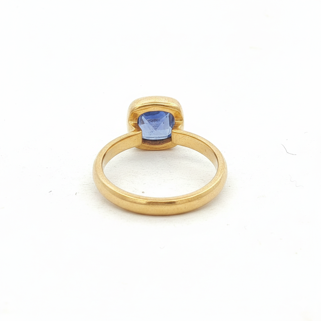 22k Yellow Gold Tanzanite Ring