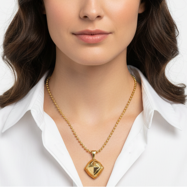 18k Yellow and White Gold 1980s Vintage Pendant Bvlgari Parentesi