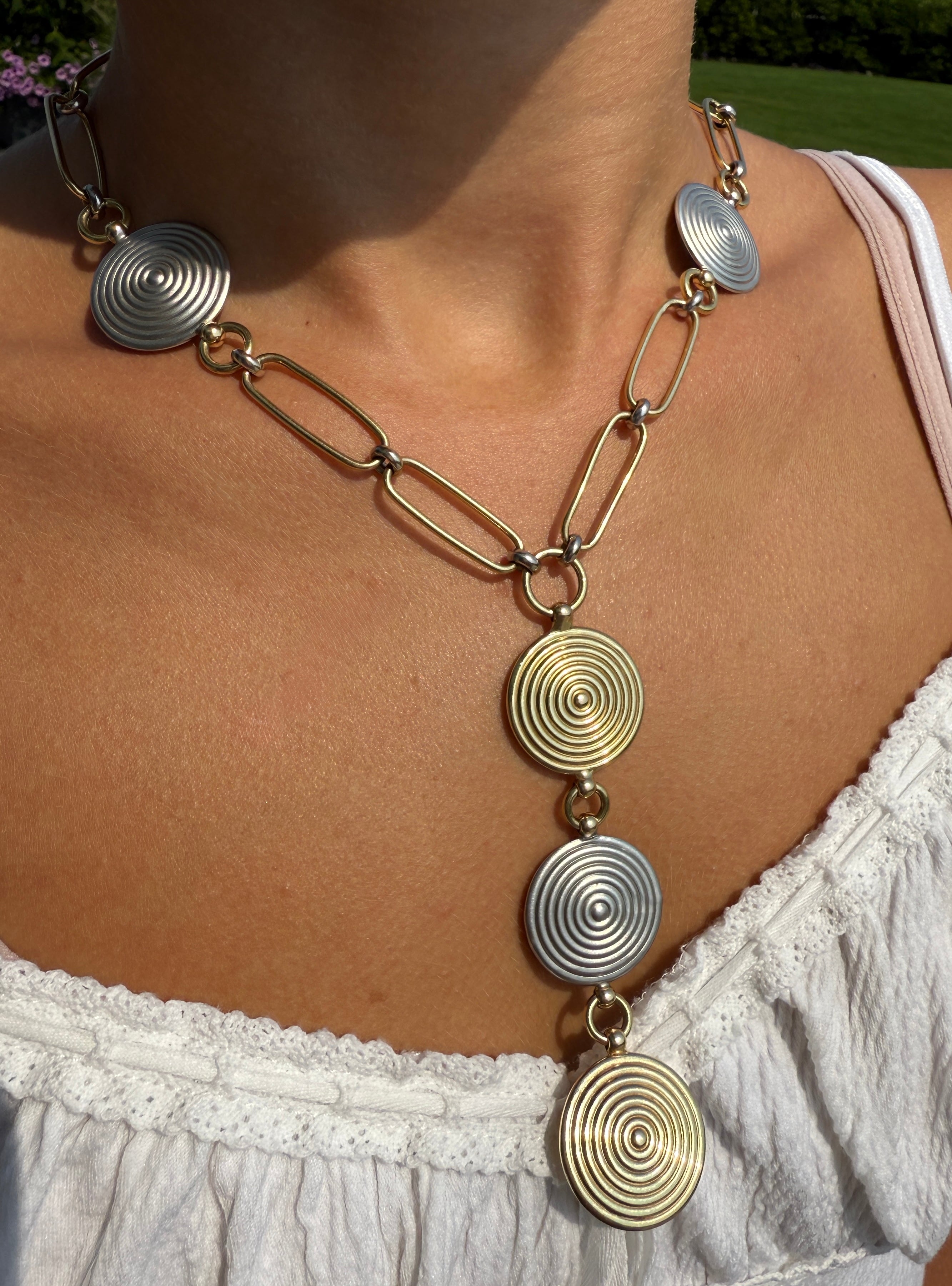 14k Yellow & White Gold 1980s Vintage Graduated Drop Necklace