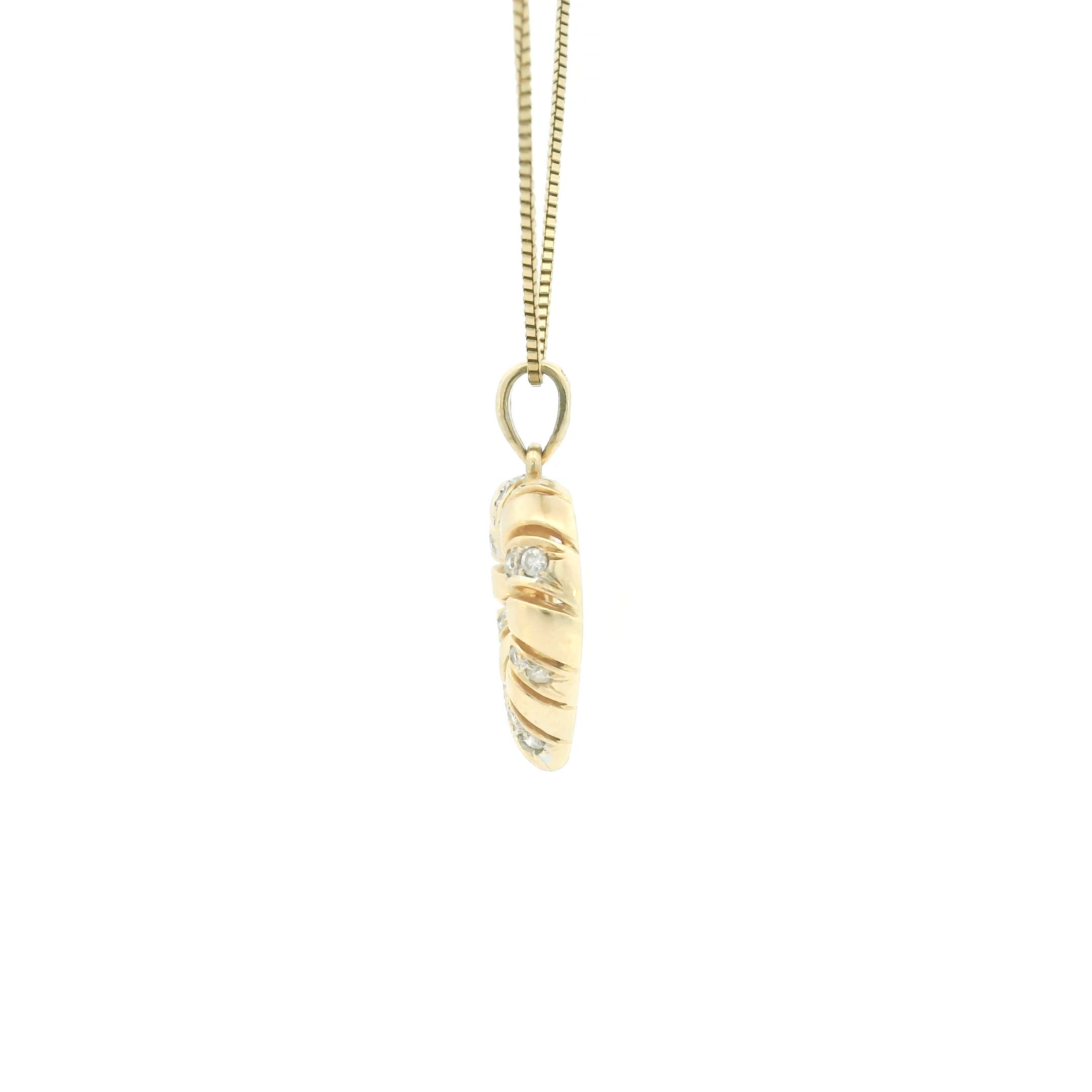 14k Yellow Gold Vintage Round Diamond Heart Charm
