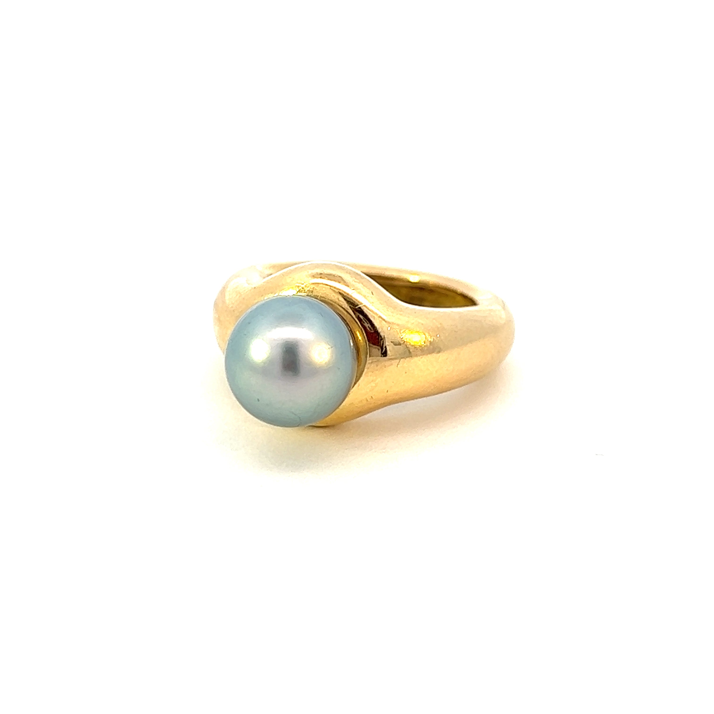 Vintage Pearl Cocktail 18k Gold Ring