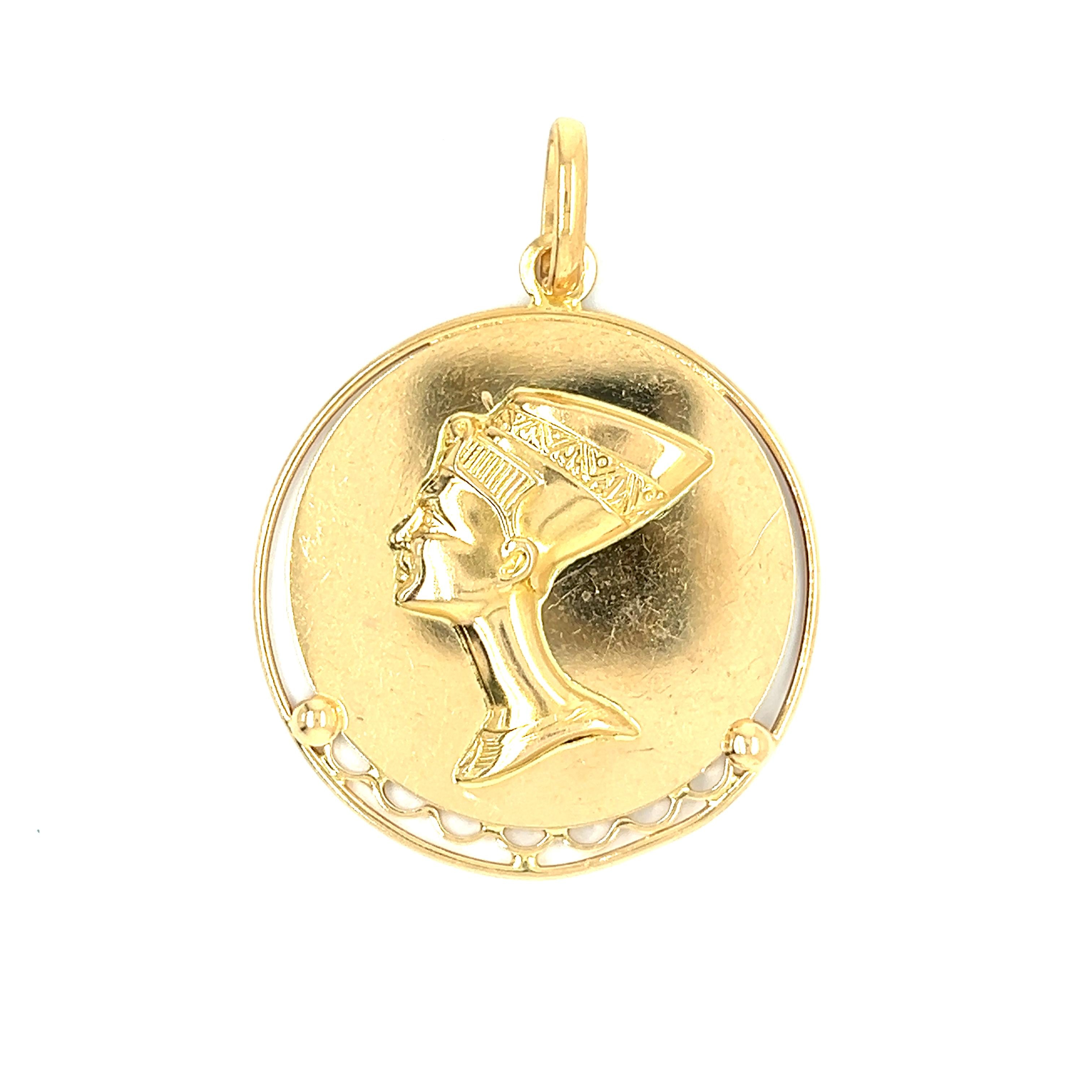 Vintage Nefertiti 18k Gold Charm