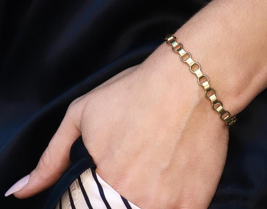 Vintage 14K Gold Loop Bracelet