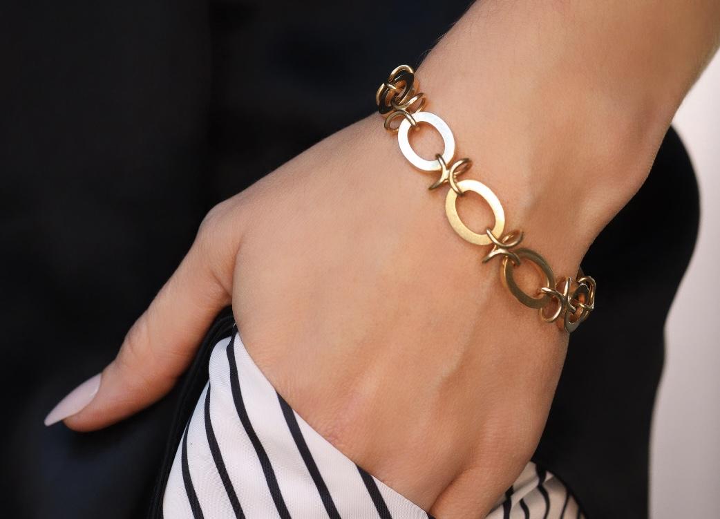 Vintage Oval-Link 14k Gold Bracelet