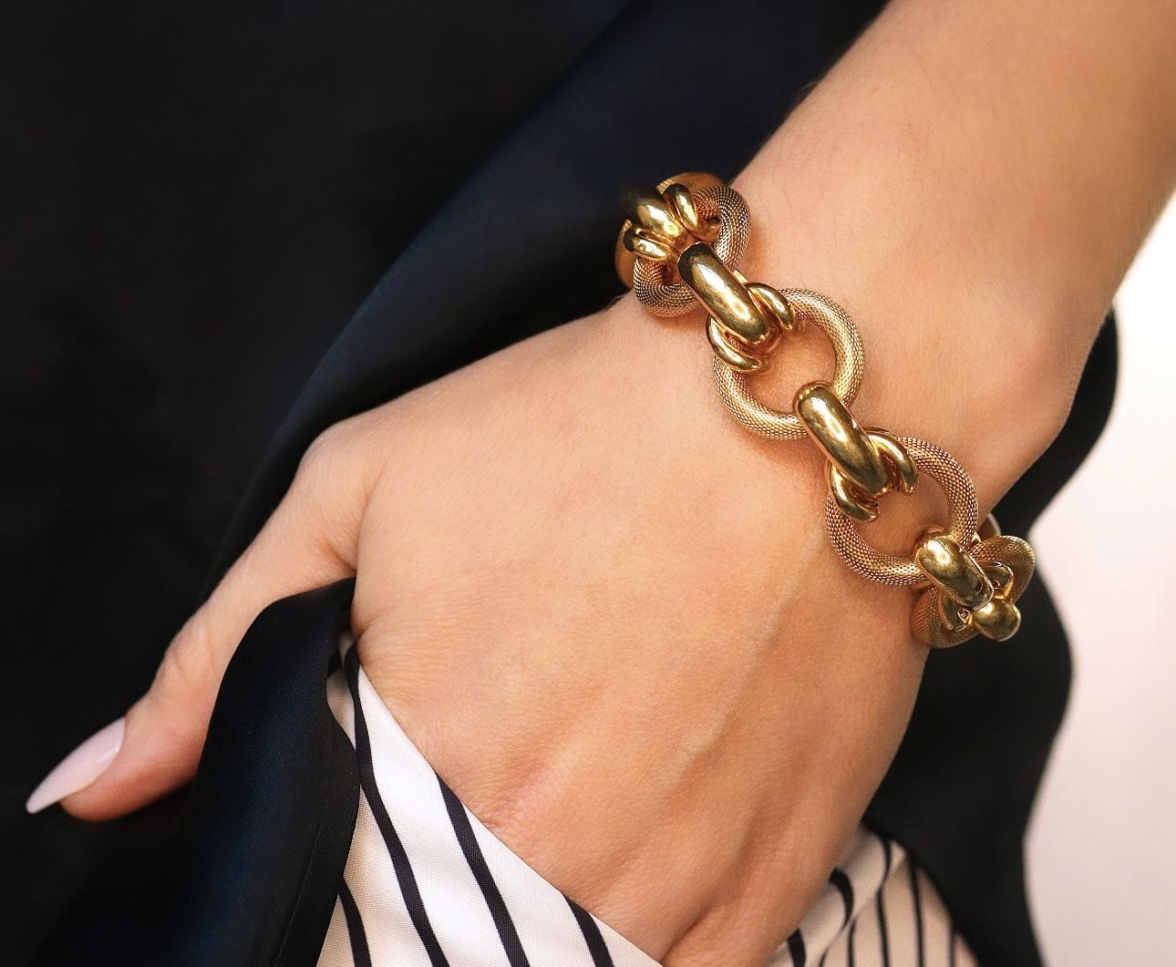 18k Yellow Gold Vintage Super Chunky Link Bracelet