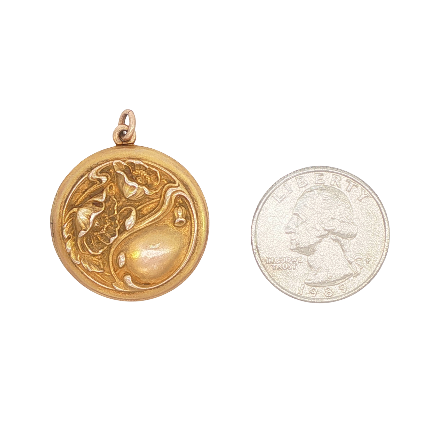 14k Yellow Gold 1910s Repousse Floral Flower Disc Locket Charm