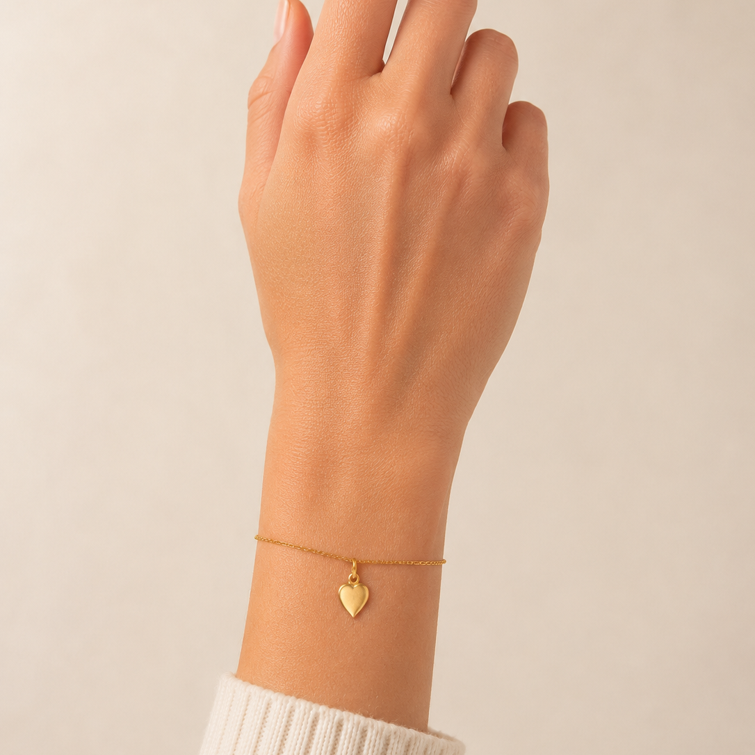 18k Yellow Gold Vintage Satin Finish Mini Heart Charm