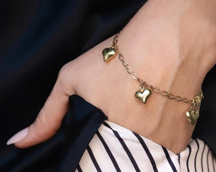 Vintage 14K Gold Heart Charm Bracelet