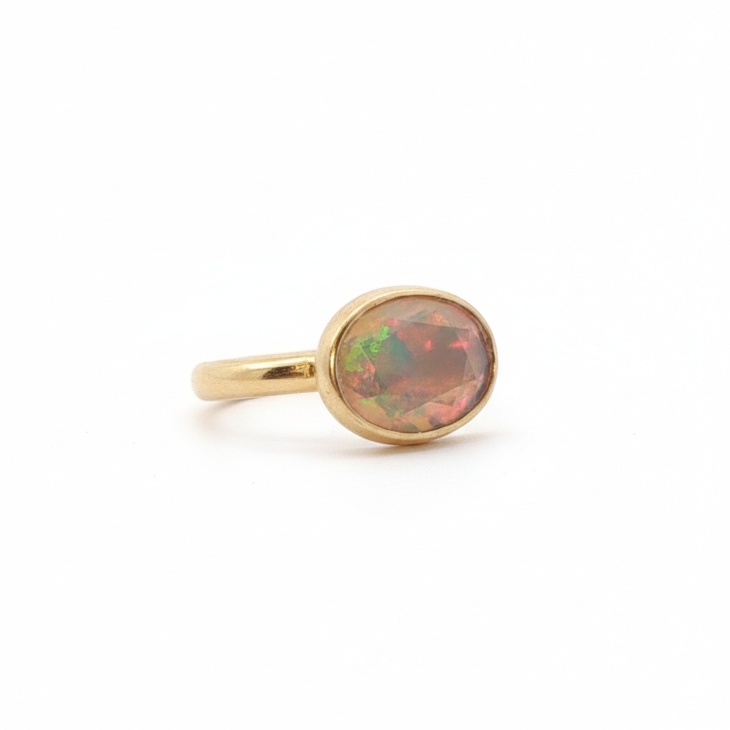 22k Yellow Gold Opal Ring