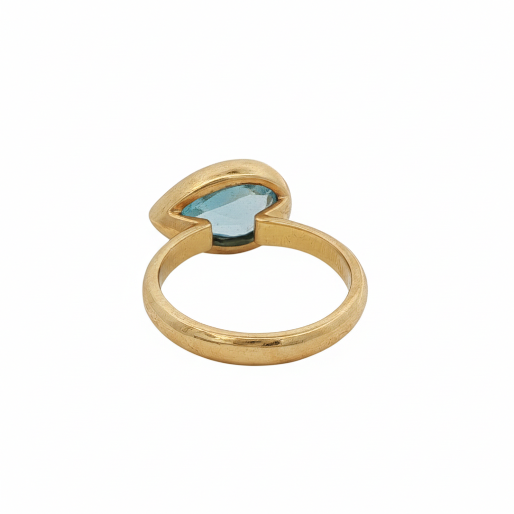 22k Yellow Gold London Blue Topaz Ring