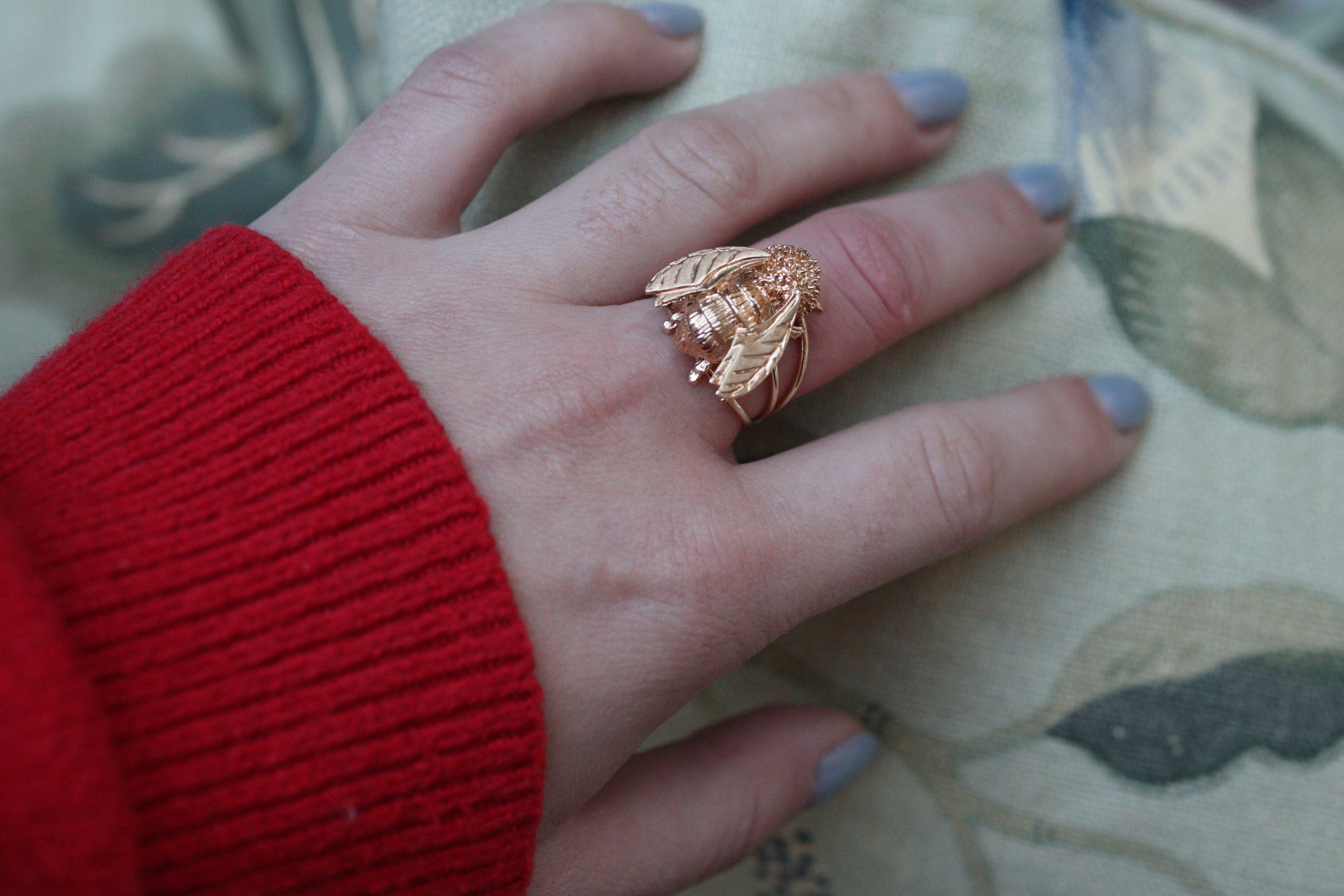 Vintage 18K Gold Bee Ring