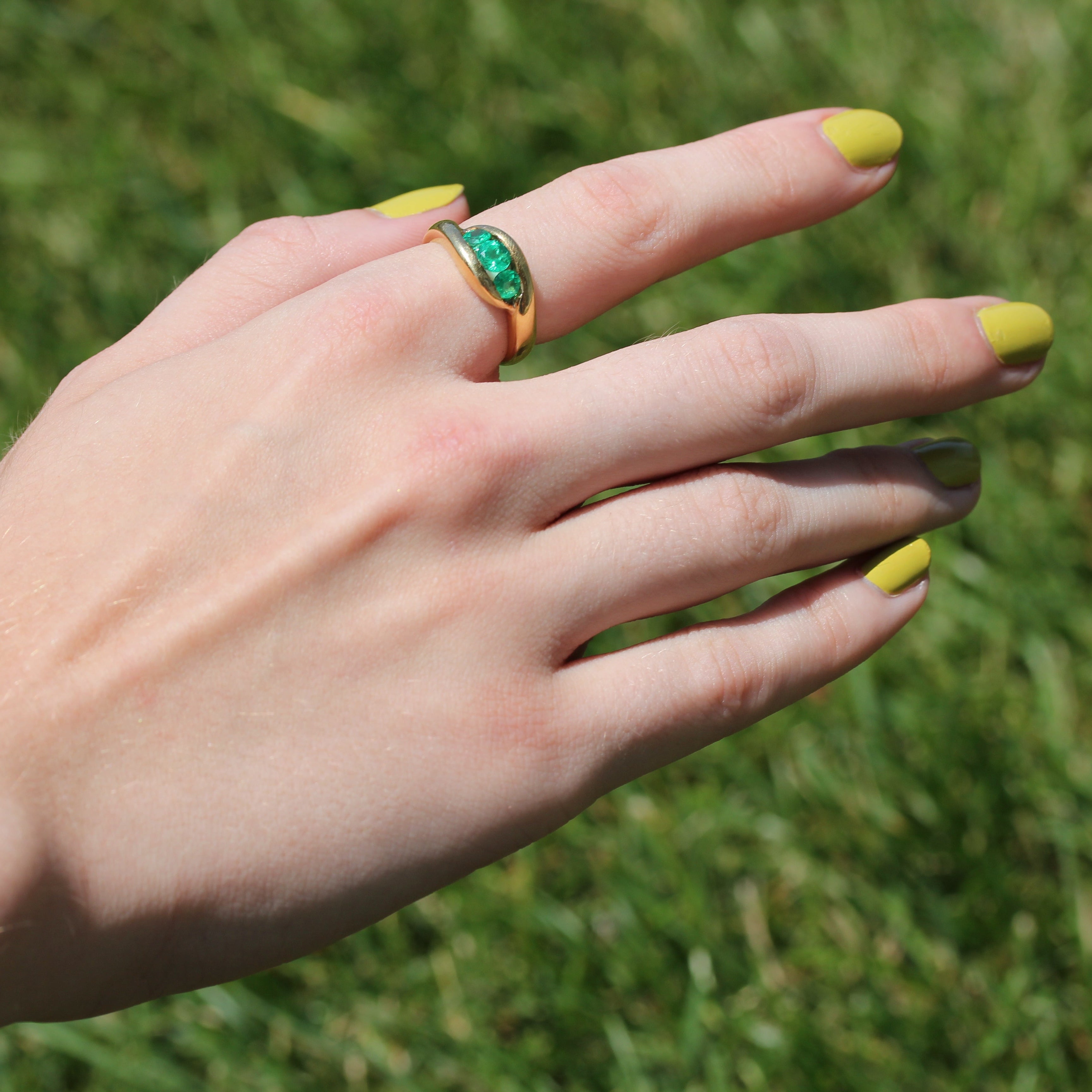 18k Yellow Gold Vintage Columbian Emerald Ring