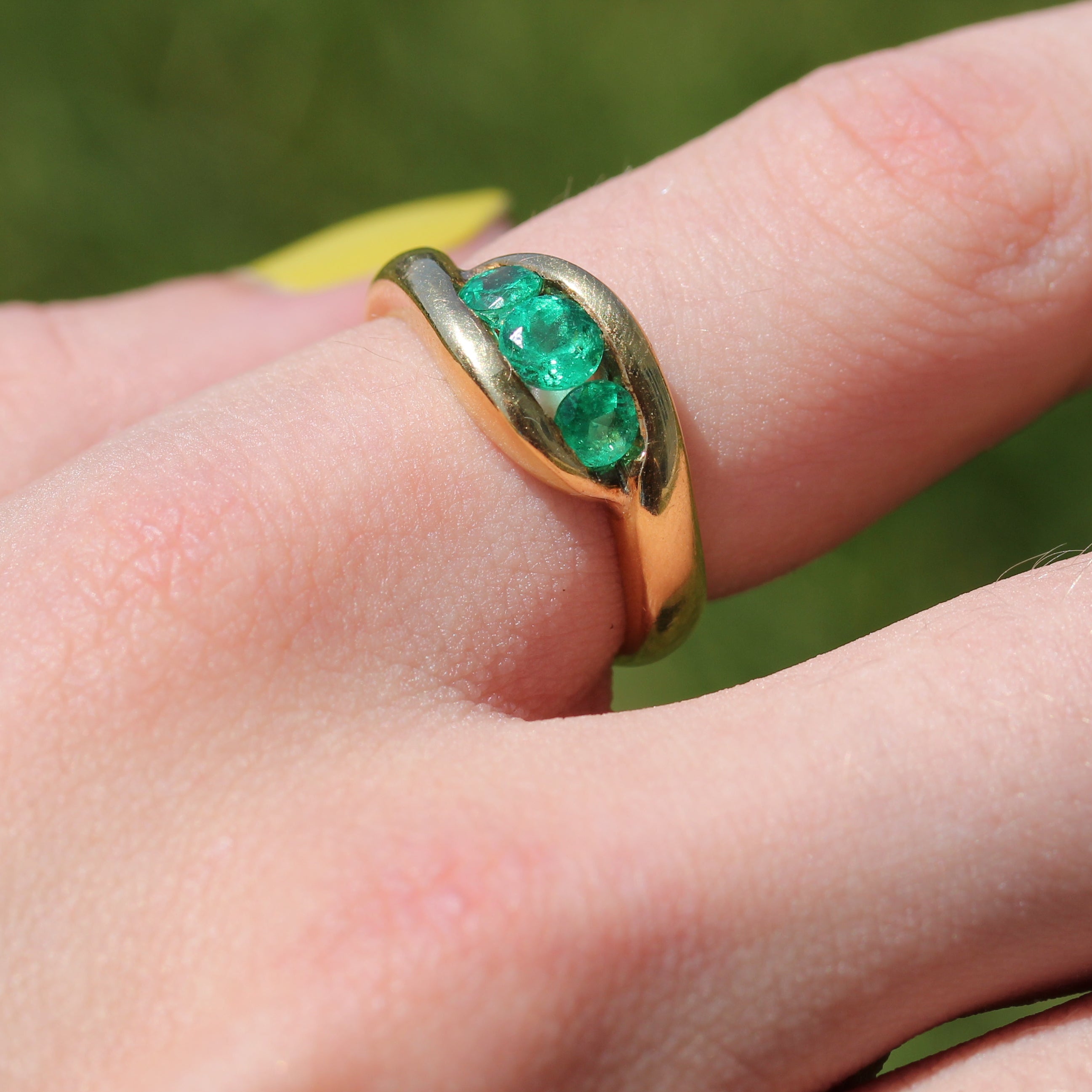 18k Yellow Gold Vintage Columbian Emerald Ring