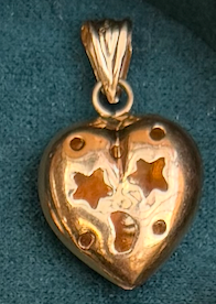 14k Yellow Gold Vintage Puffy Openwork Heart Charm