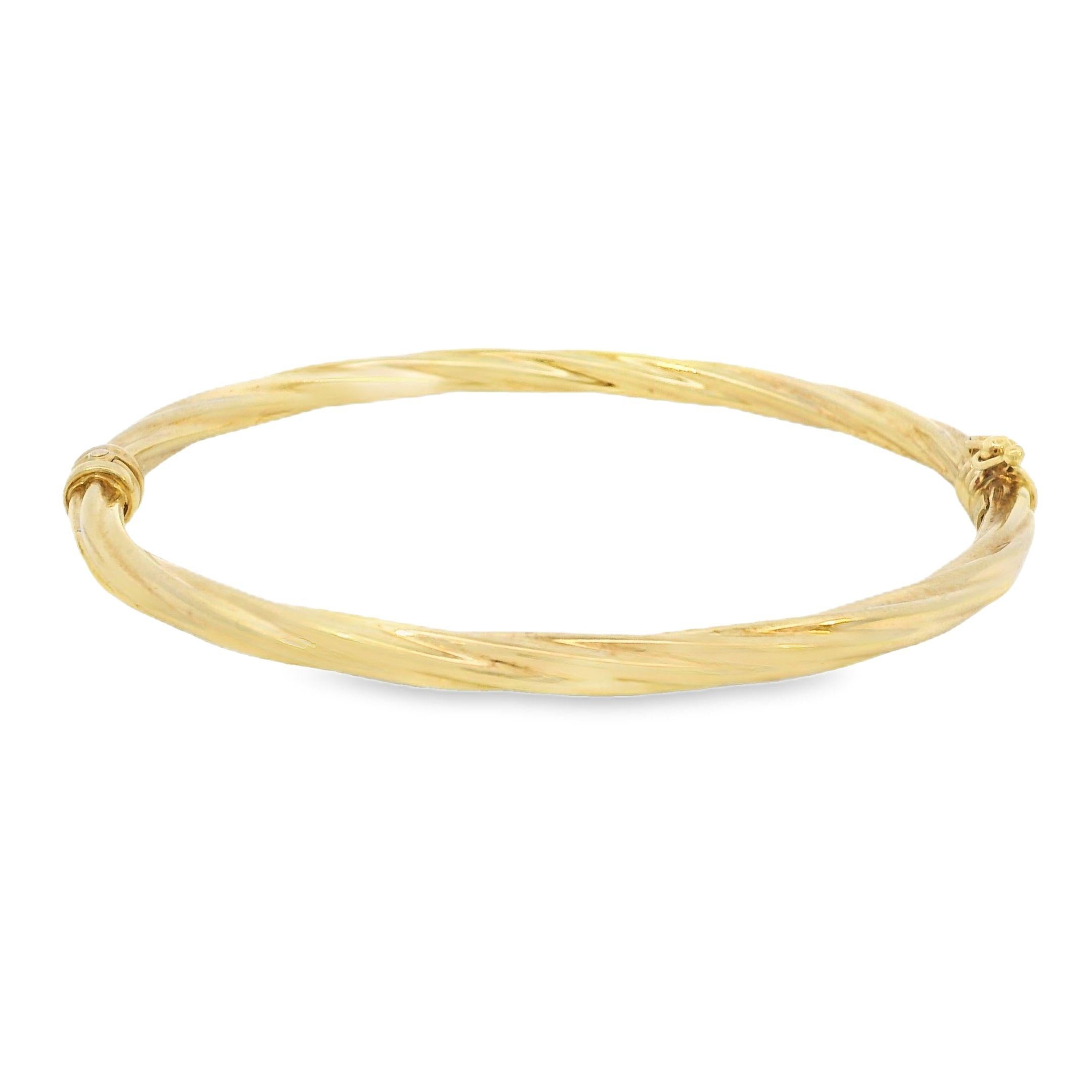 Vintage 14K Gold Bangle Bracelet