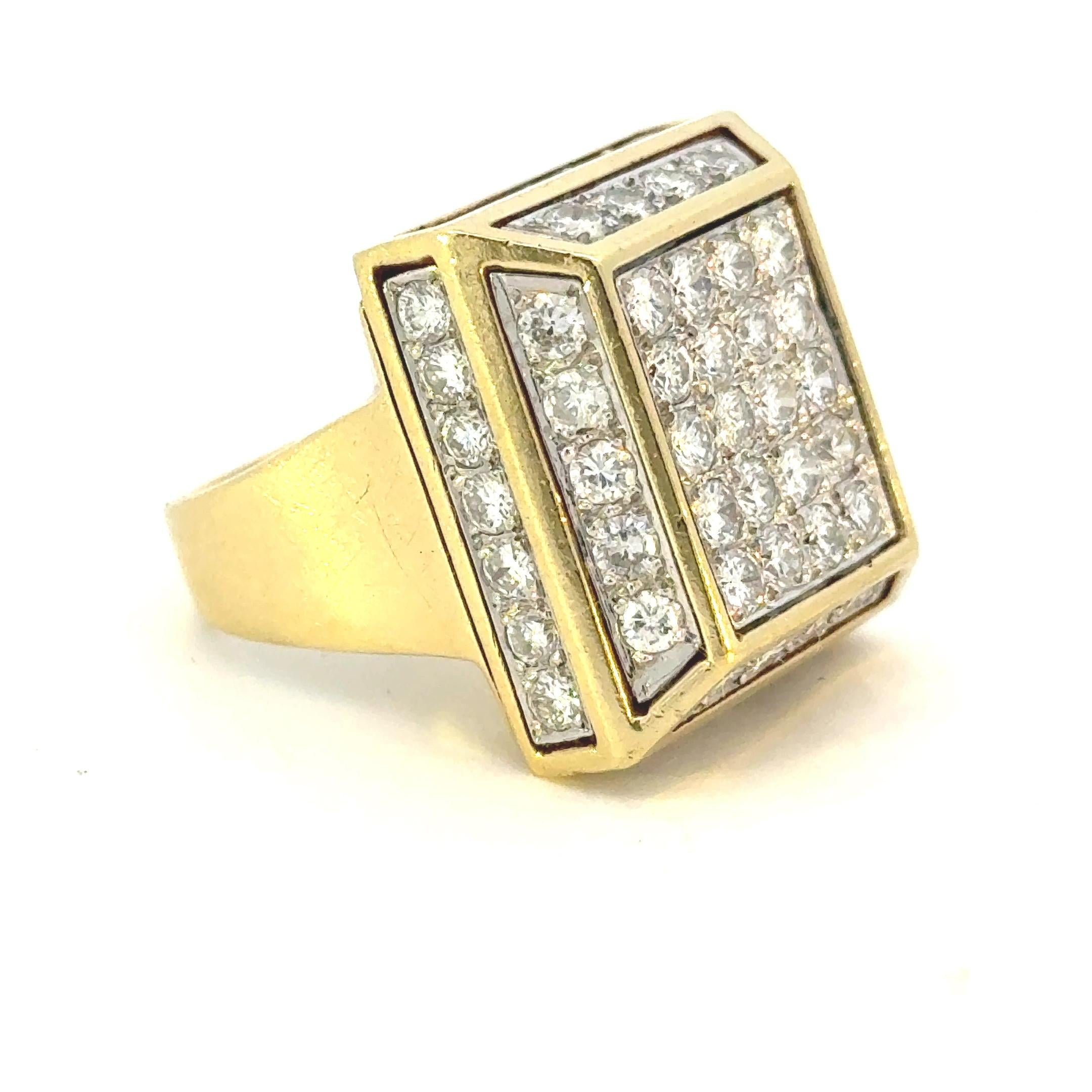 18k Yellow Gold Diamond Vintage Ring