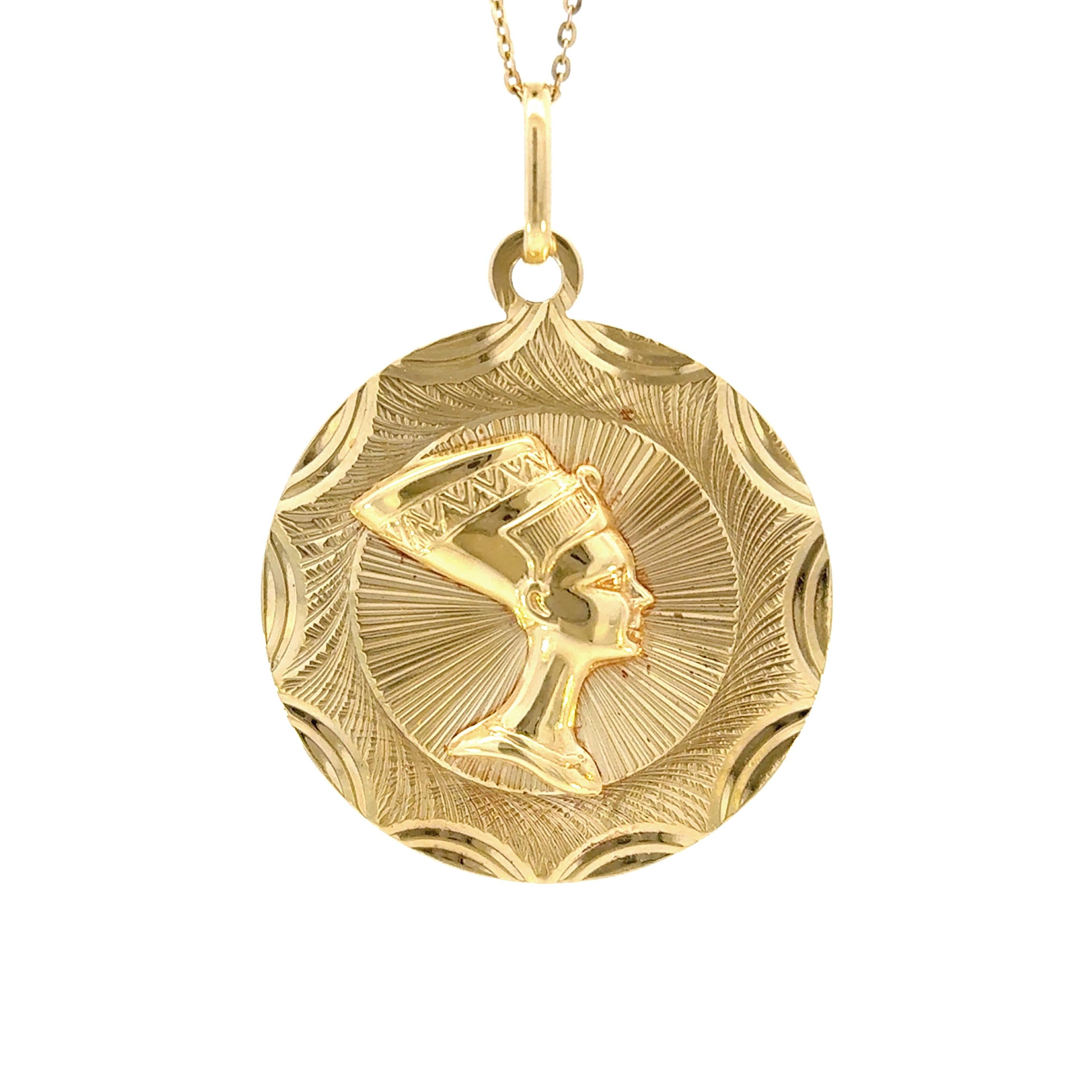 Vintage Nefertiti 18k Gold Charm