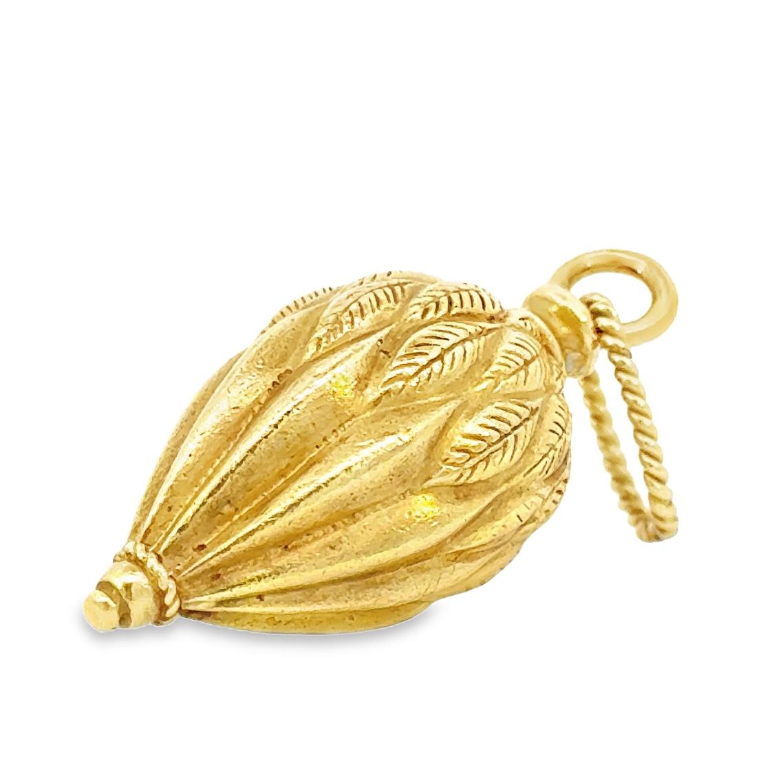 Vintage 18k Gold Amphora Charm