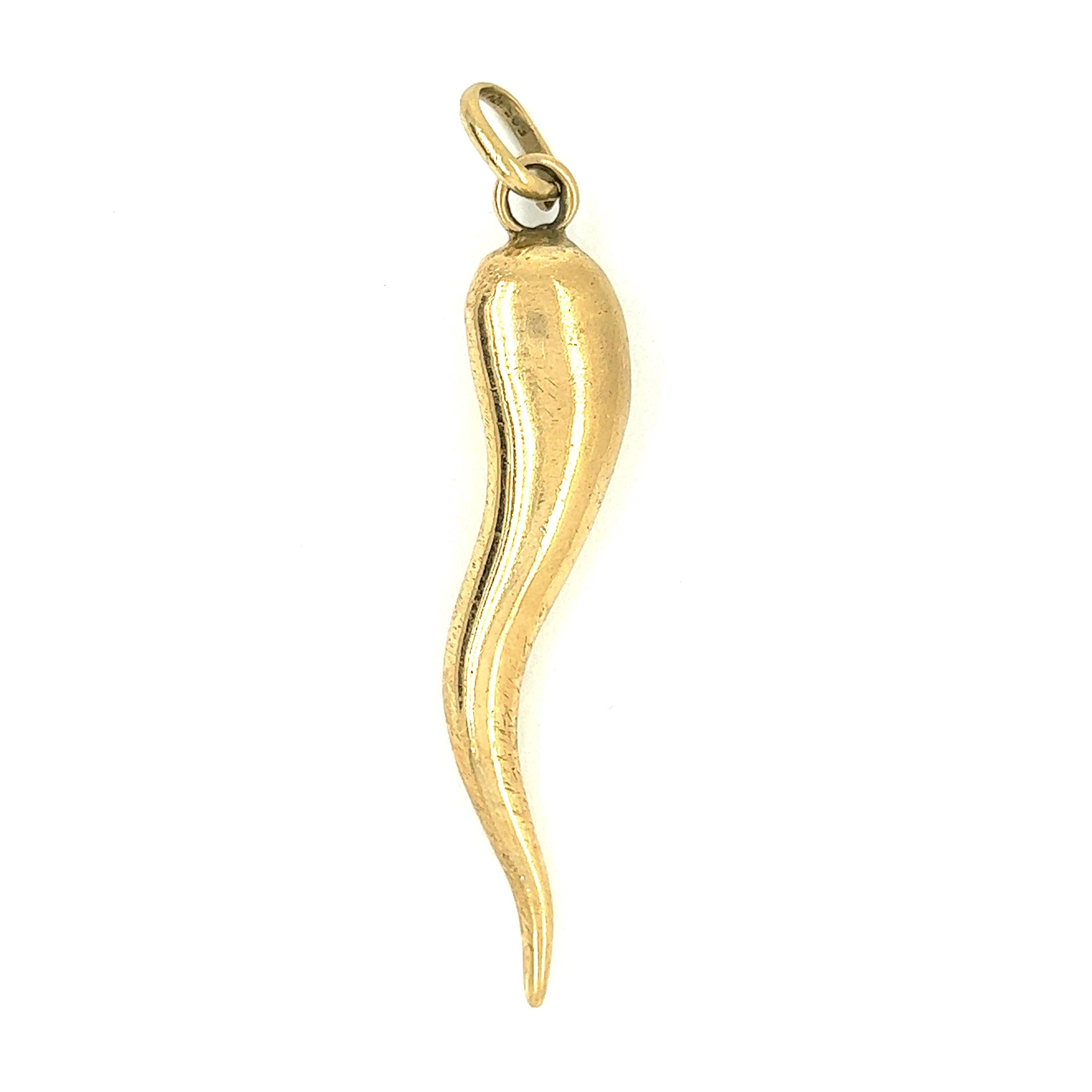 Vintage Italiian Horn 14k Gold Charm