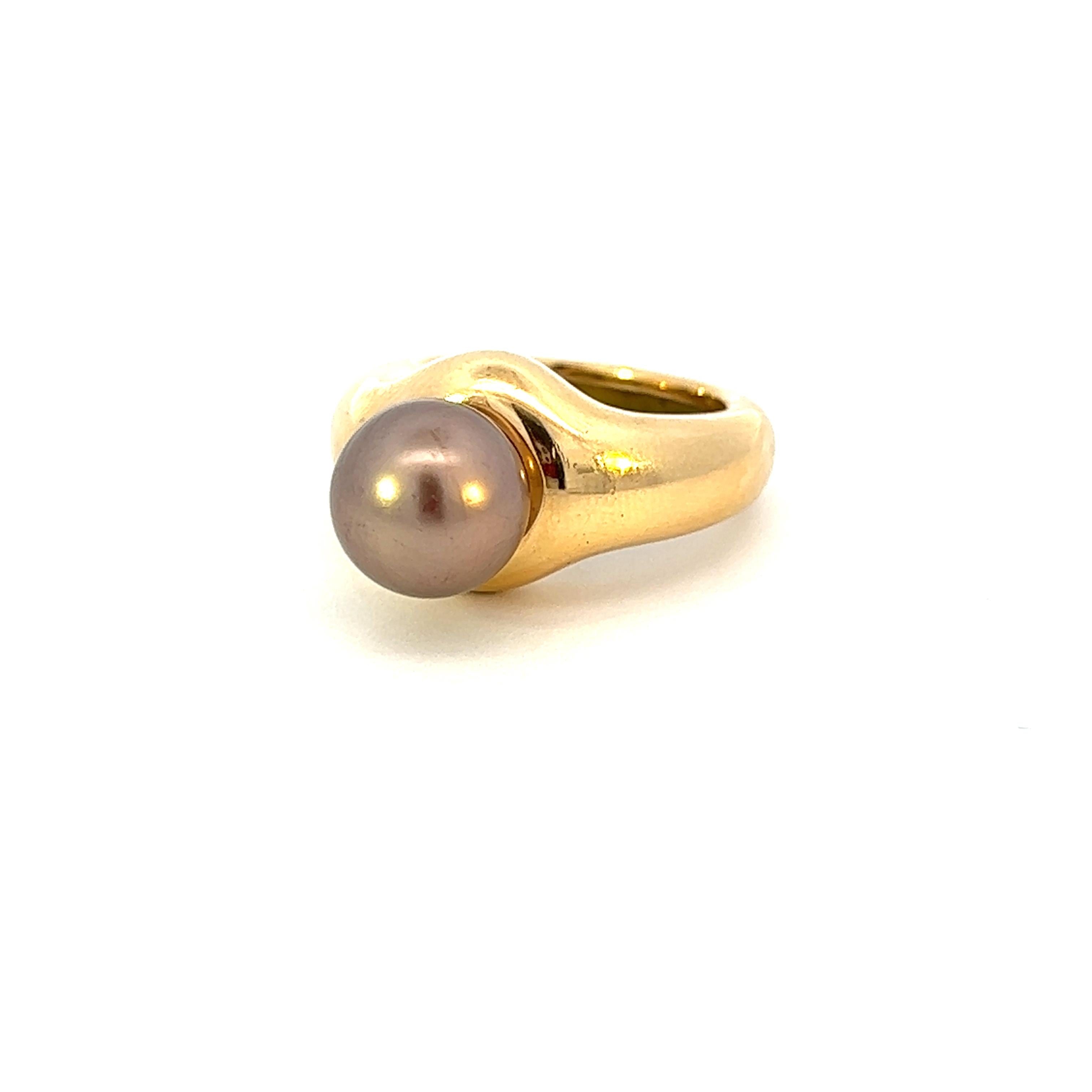 Vintage Pearl Cocktail 18k Gold Ring