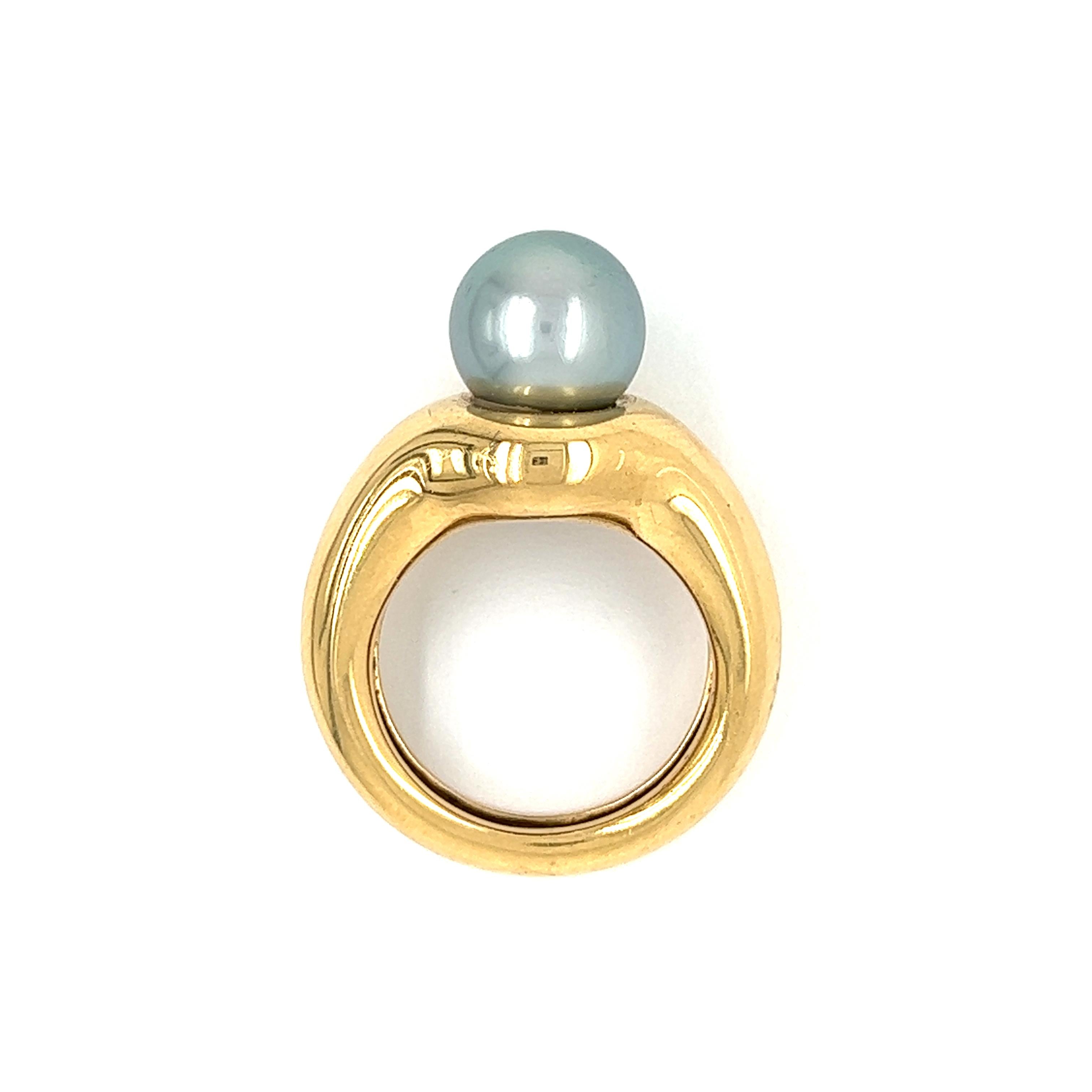 Vintage Pearl Cocktail 18k Gold Ring