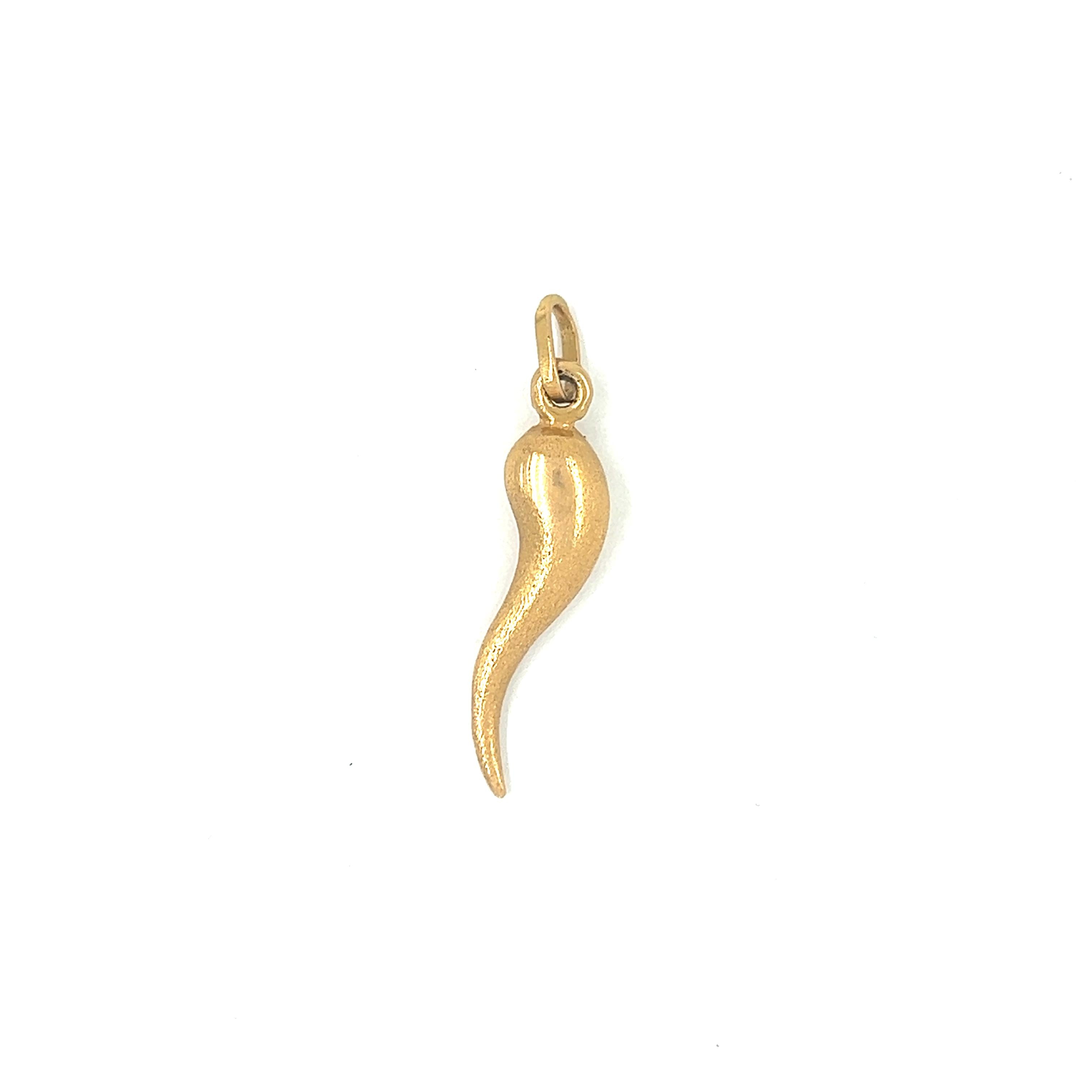 Vintage Italian Horn 18k Gold Charm