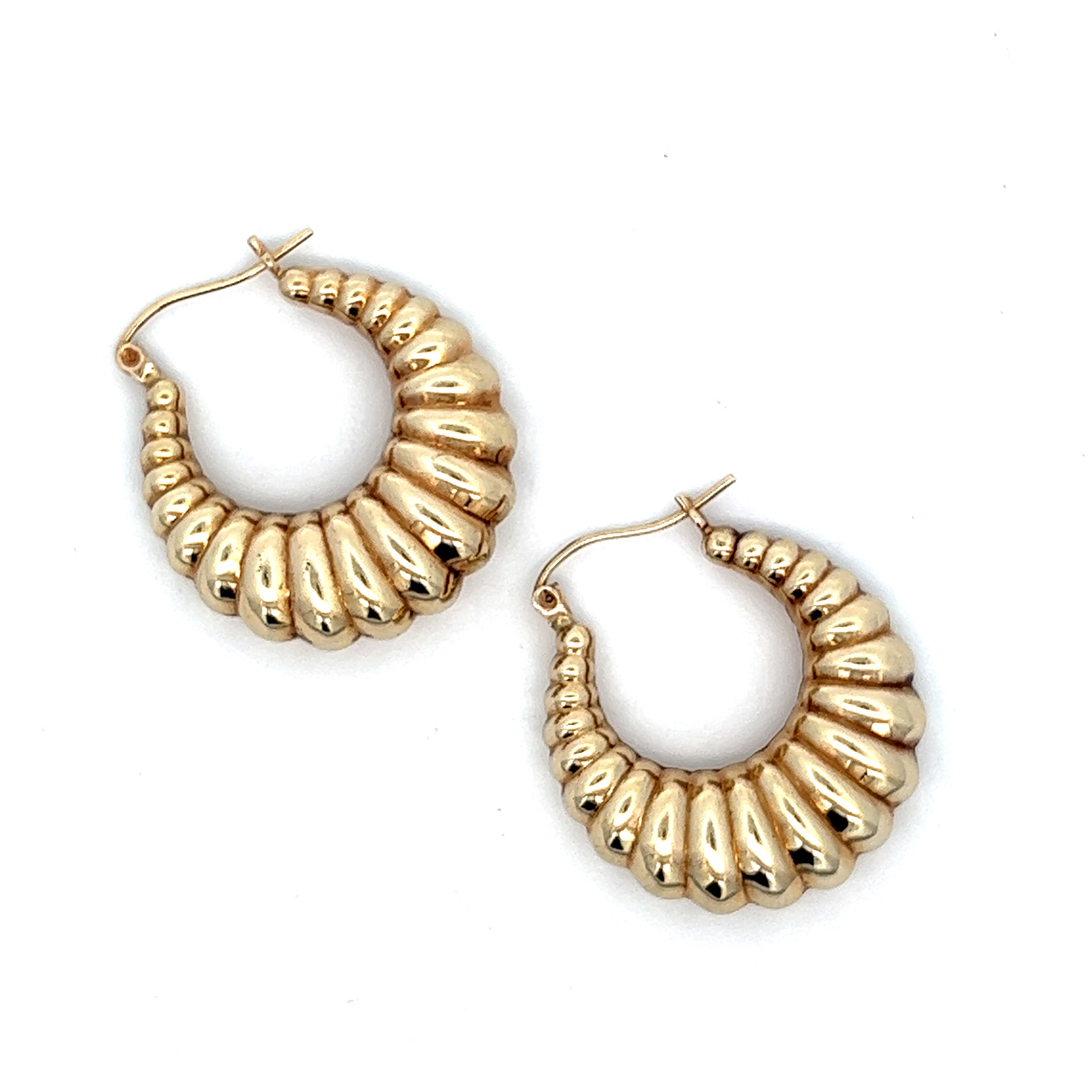 Vintage Scalloped 14k Gold Hoops